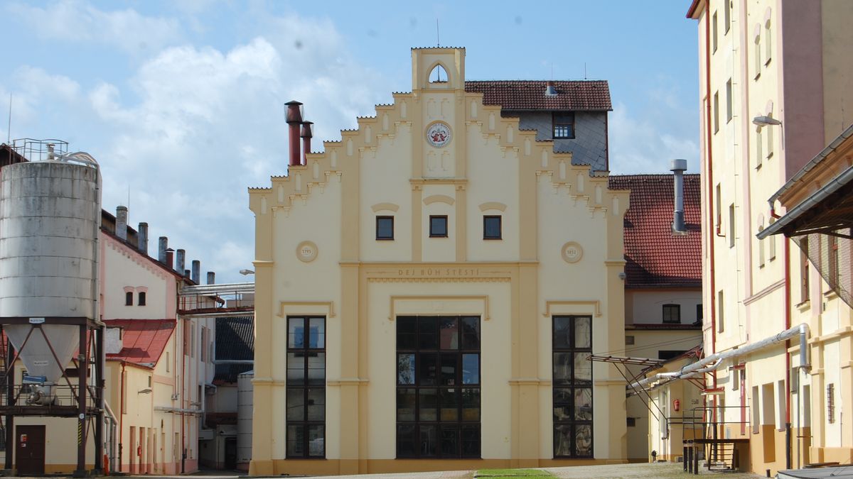 Pivovar Samson prodělává, věří ale v obrat. Naději vidí v návratu do hospod